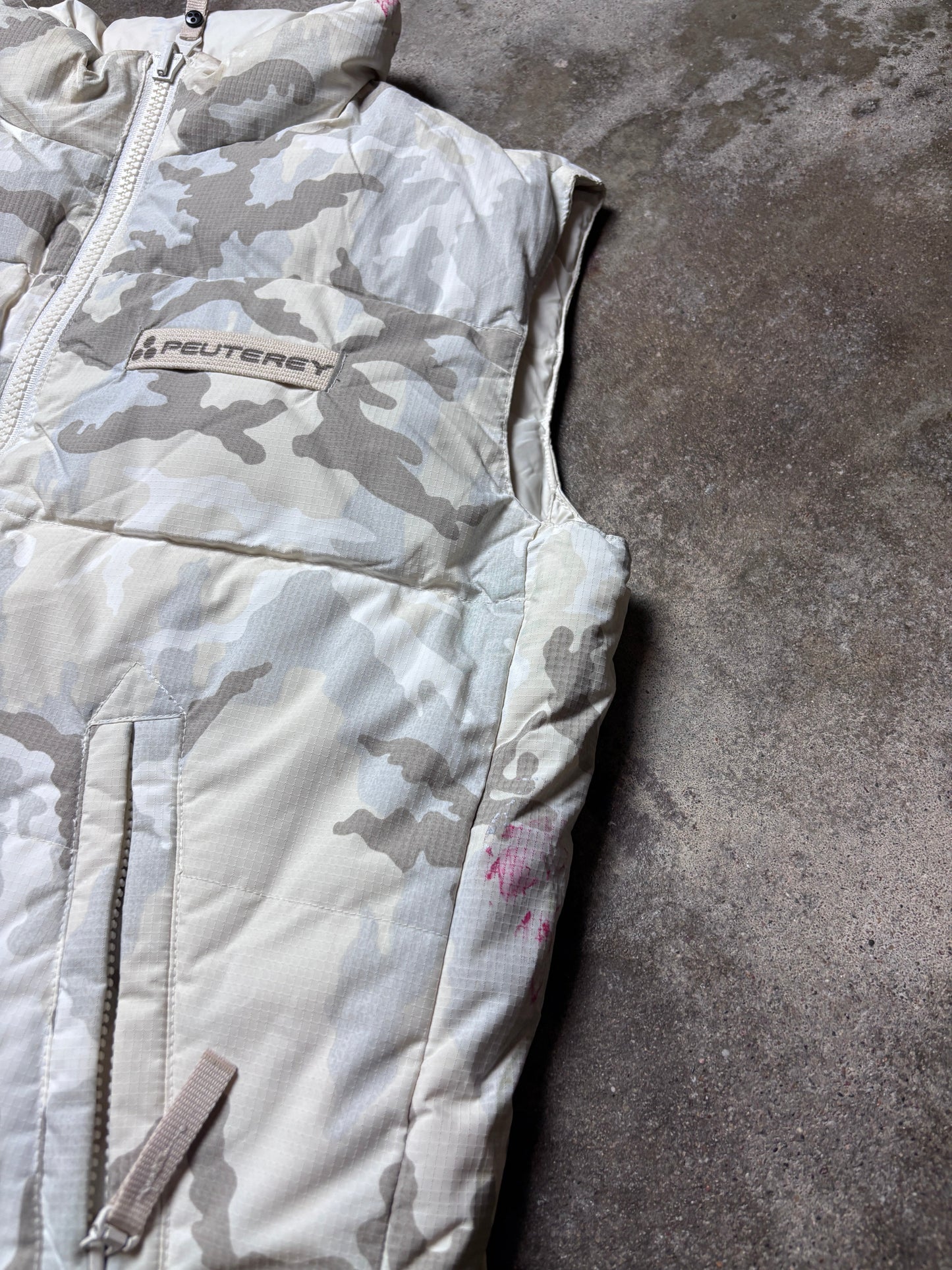 Vintage Snow Camouflage Puffer Vest